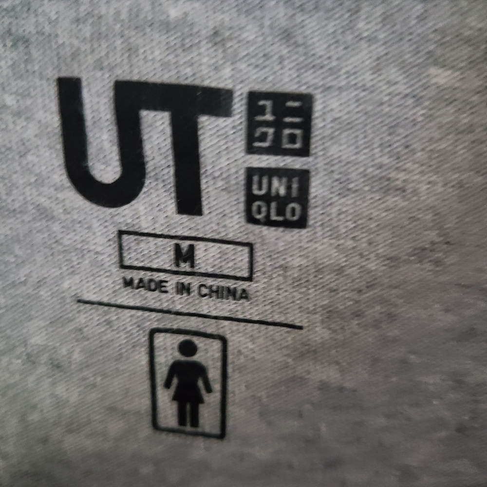 Uniqlo Gray Tee with Skateboard Graphic and Purple Text 100% Cotton Size M - Picture 4 of 7